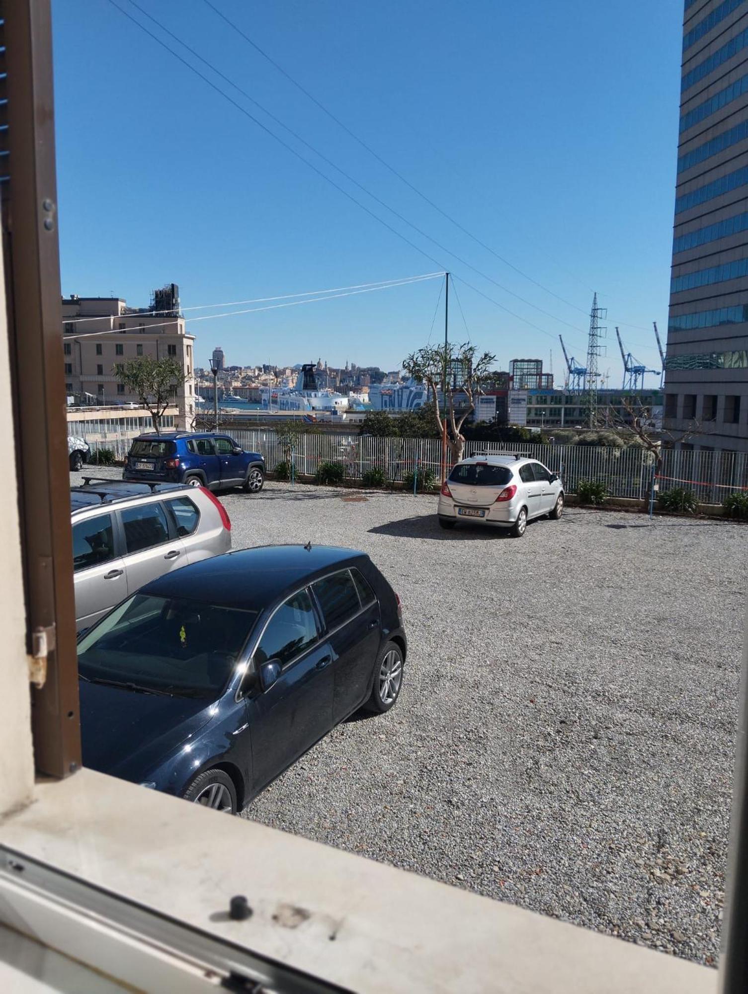 Appartamento Ferry House Con Posto Auto Privato *
